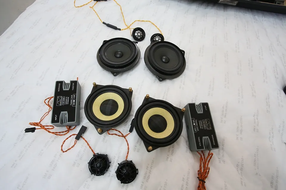BMW 5 Series F10 car audio - BMW 5 Series F10 Car Audio Upgrade Review photo 4