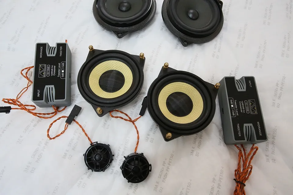 BMW 5 Series F10 car audio - BMW 5 Series F10 Car Audio Upgrade Review photo 6