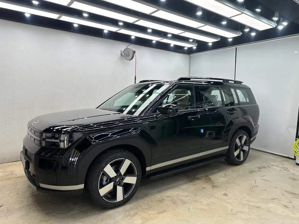 Hyundai Santa Fe MX5 window tinting installation result