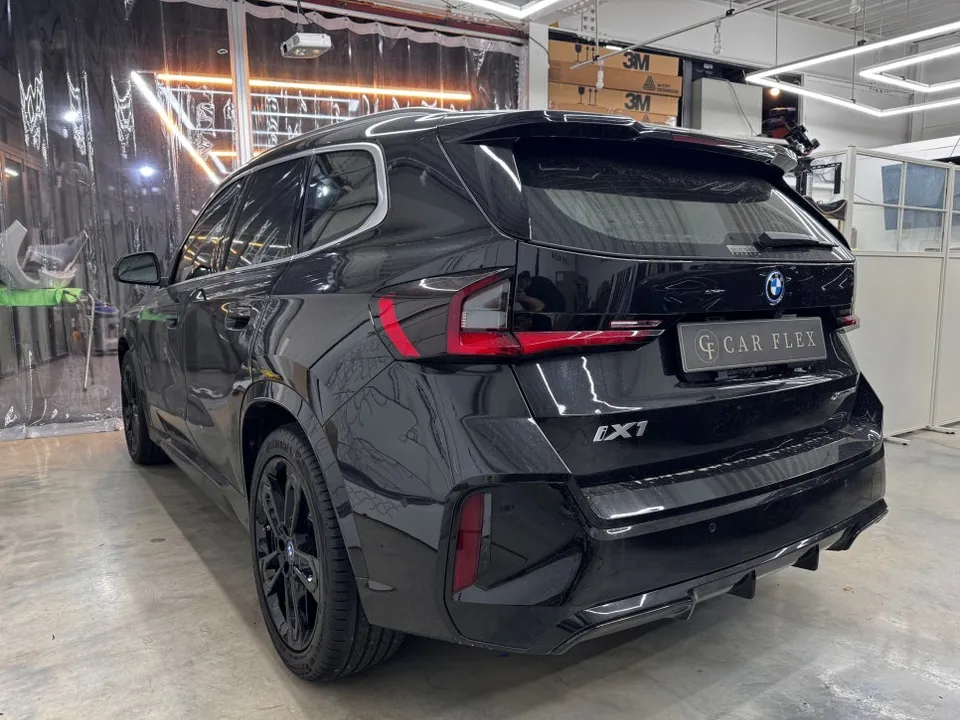 BMW 5 SeriesのPPF施工事例|費用目安と仕上がり 施工写真 1-3