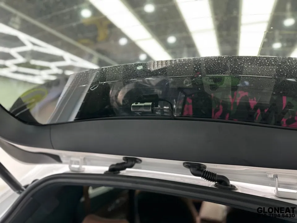 Genesis GV70のドラレコ取付事例|費用目安・仕上がり 施工写真 5-1