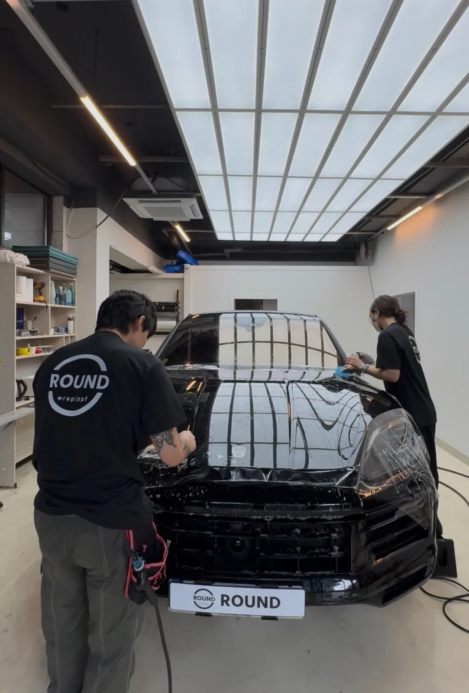 Porsche CayenneのPPF施工事例｜費用目安・仕上がり 施工写真 1-2