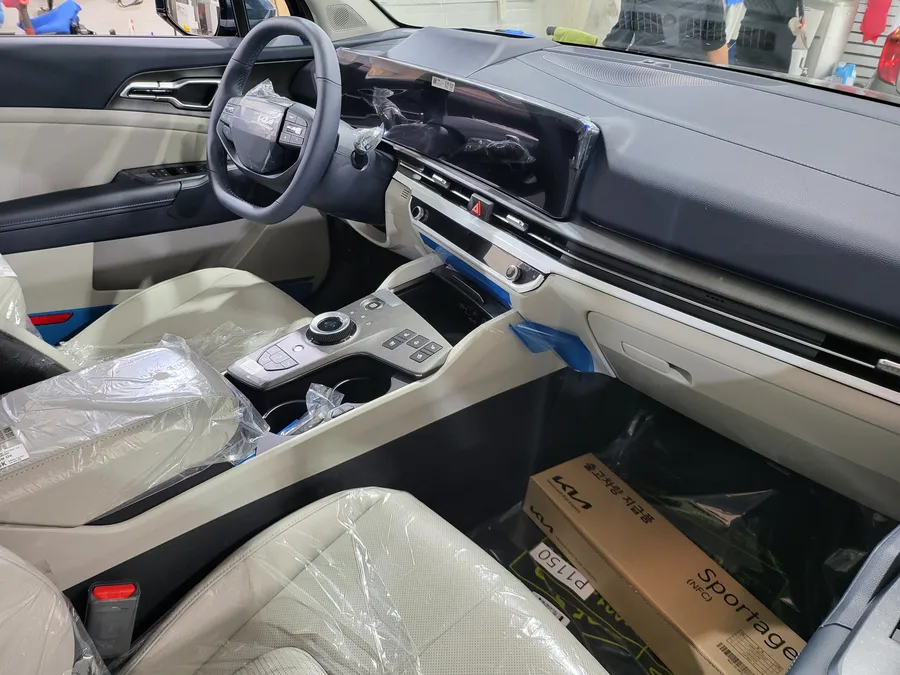 Kia Sportage NQ5のカーフィルム施工事例｜費用目安・仕上がり 施工写真 1-2