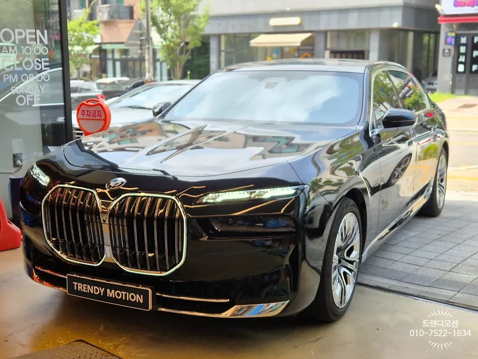 BMW 7 Series G11 Interior Customization Review Before
