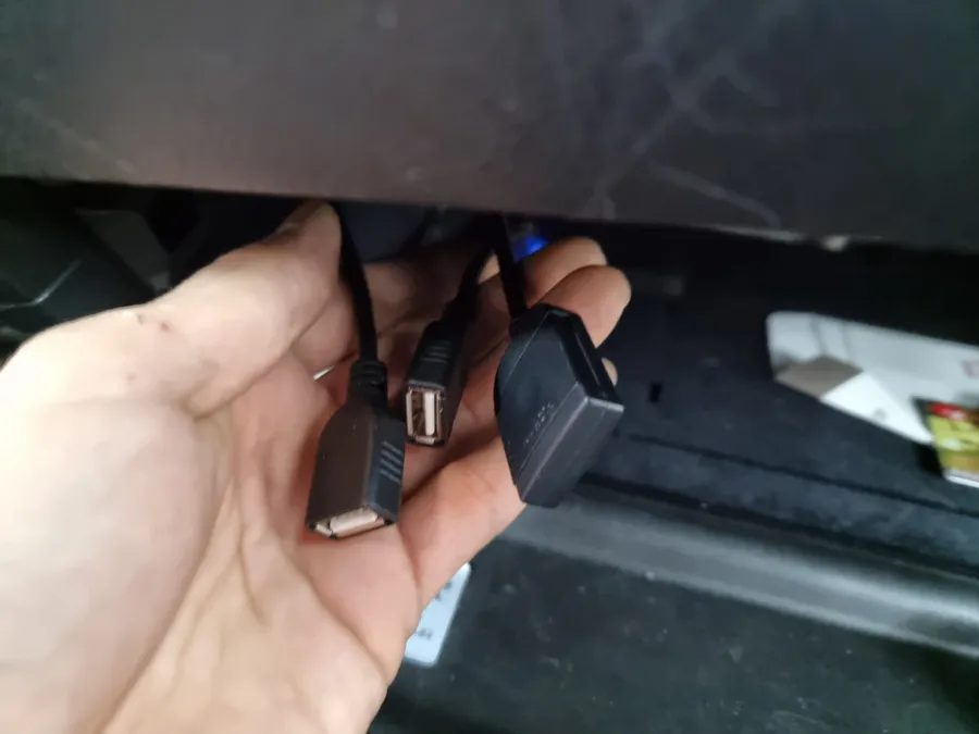 Lexus ES 300h android head unit - Lexus ES 300h CarPlay Retrofit Installation Review — Cost photo 3