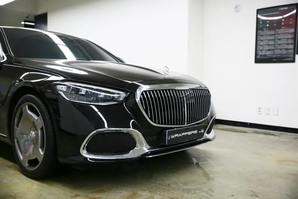 BMW 7 Seriesのカーラッピング事例｜費用目安・仕上がり 施工写真 2-2
