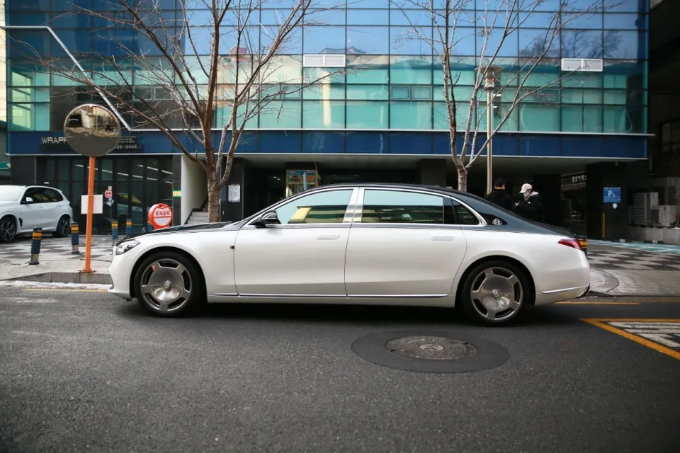 BMW 7 Seriesのカーラッピング事例｜費用目安・仕上がり 施工写真 3-3