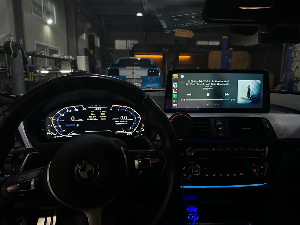 BMW 4 SeriesのAndroid Auto・CarPlay取付事例 施工写真 2-2