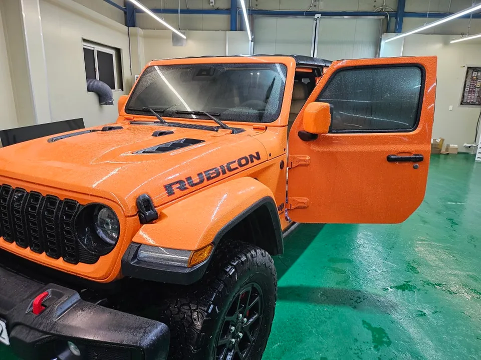 Jeep Wrangler Ambient Lighting Review — Enhanced Nighttime Ambian