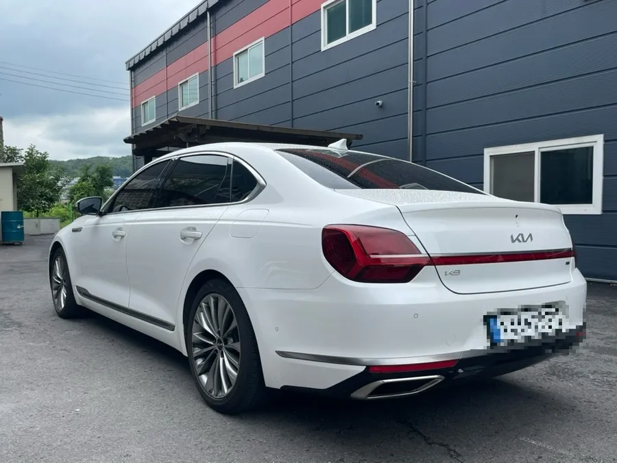 Kia K900のホイールリペア・塗装事例 施工写真 3