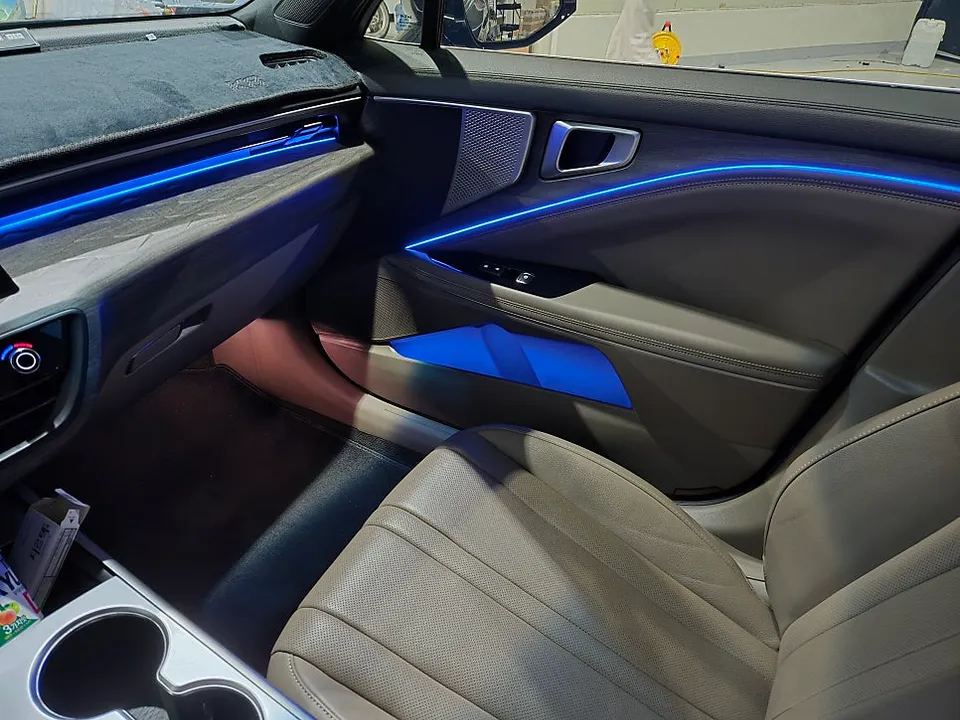 Kia K8 ambient lighting installation result