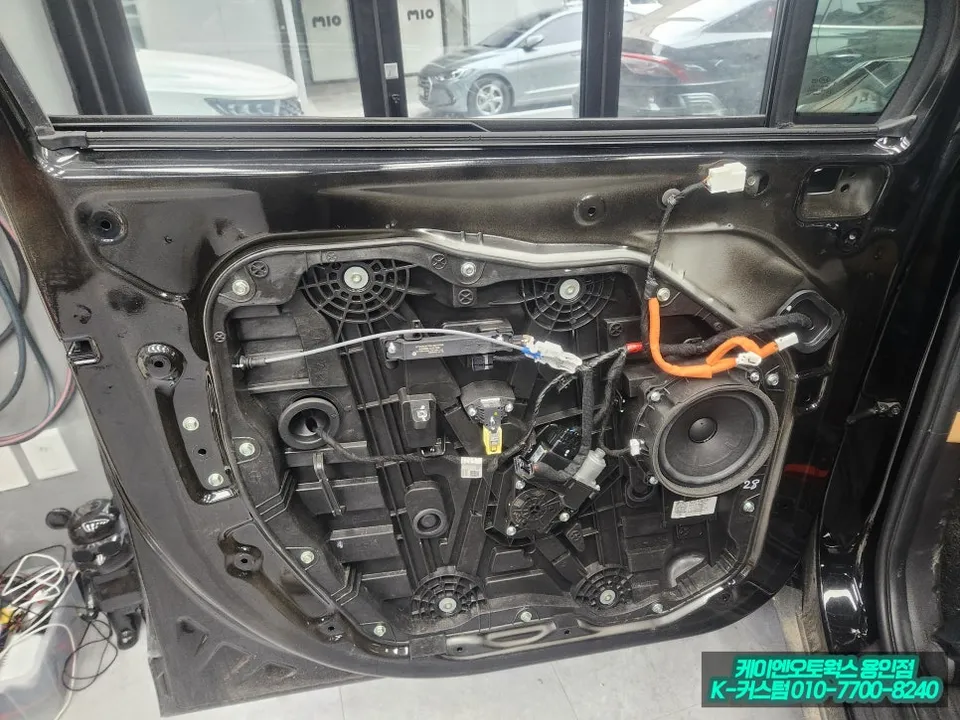 Kia Carnival KA4のカーラッピング事例｜費用目安・仕上がり 施工写真 3-2