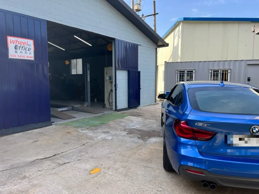 BMW GT Wheel Repair & Painting Review — Rust Removal & Fresh Look photo 1