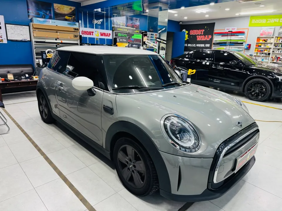 MINI MINI Cooperのカーラッピング事例｜費用目安・仕上がり 施工写真 2-1