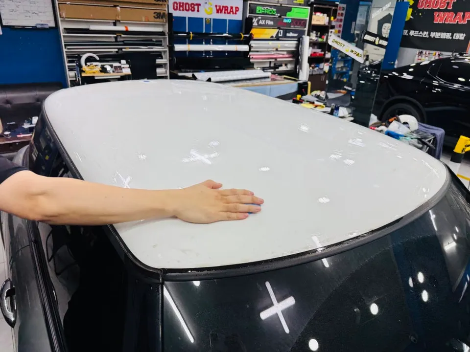 MINI MINI Cooperのカーラッピング事例｜費用目安・仕上がり 施工写真 1-2