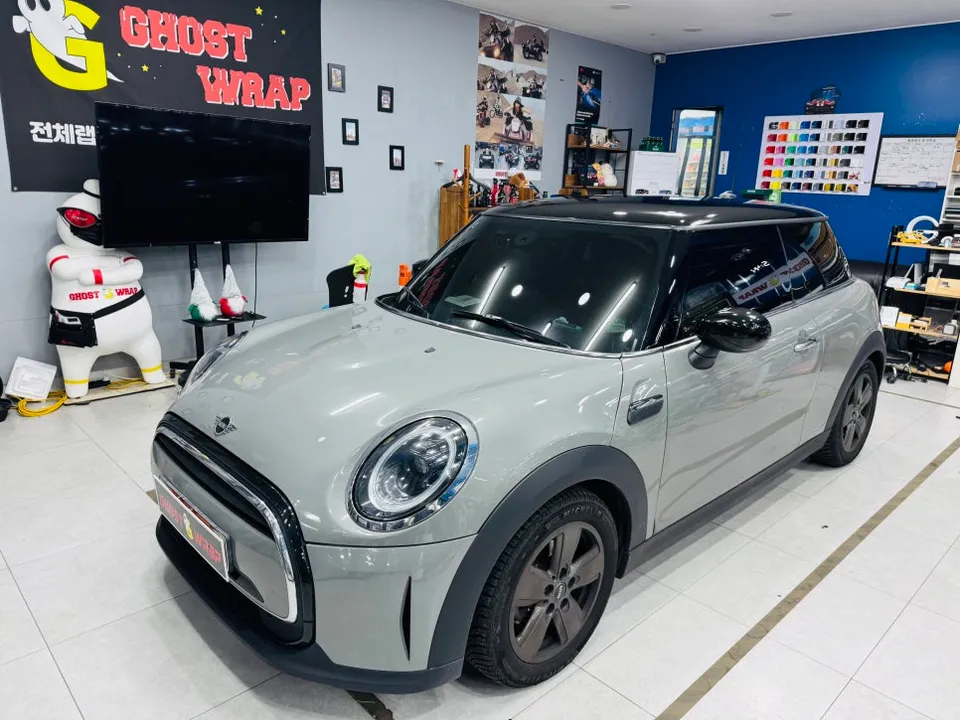 MINI MINI Cooperのカーラッピング事例｜費用目安・仕上がり 施工写真 3-2