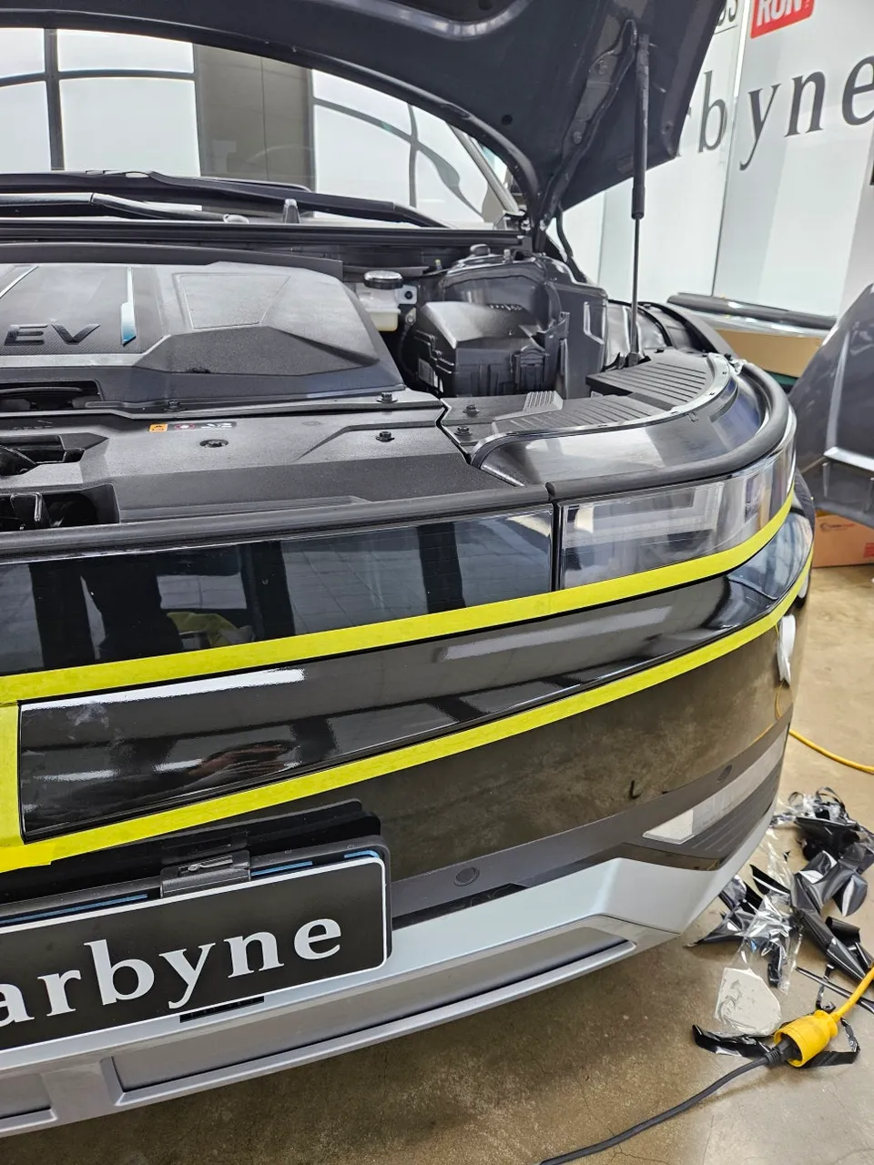 Hyundai IONIQ 5 vinyl wrap - Hyundai IONIQ 5 Vinyl Wrap Review — Chrome Delete to Smoked Black photo 5