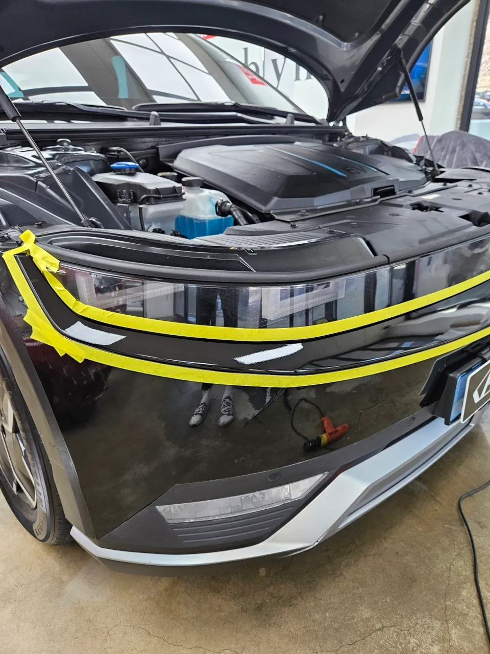 Hyundai IONIQ 5のカーラッピング事例|費用目安・仕上がり 施工写真 1-2