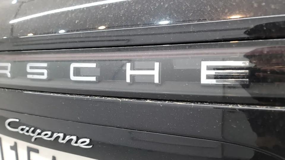 Porsche Cayenne PPF施工事例|費用目安と仕上がり 施工写真 1-2