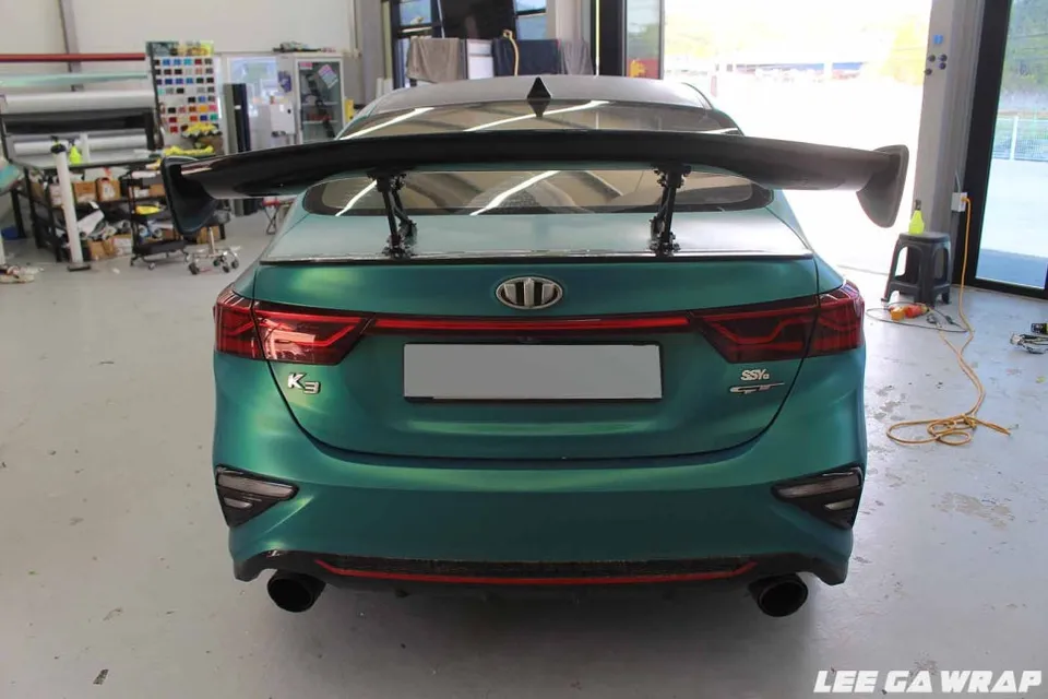 Kia K3のカーラッピング事例｜費用目安・仕上がり 施工写真 3-1