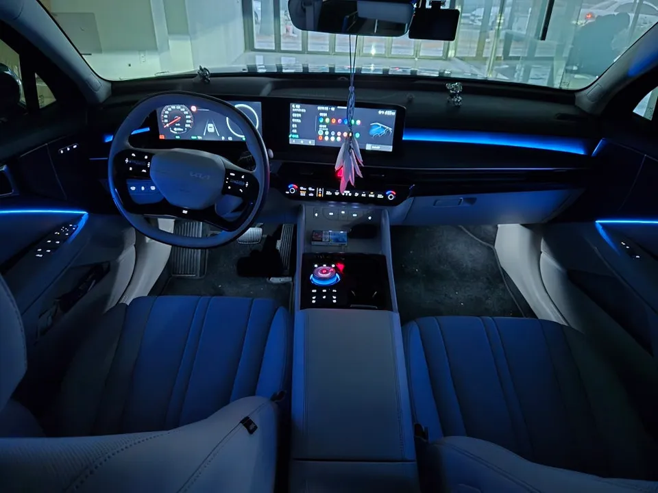 Kia K8 Ambient Lighting Review: Enhanced Interior LED Mood Lighti After