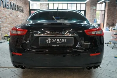 Maserati Ghibliのカーラッピング事例｜サテンホワイトの仕上がり 施工写真 3-1