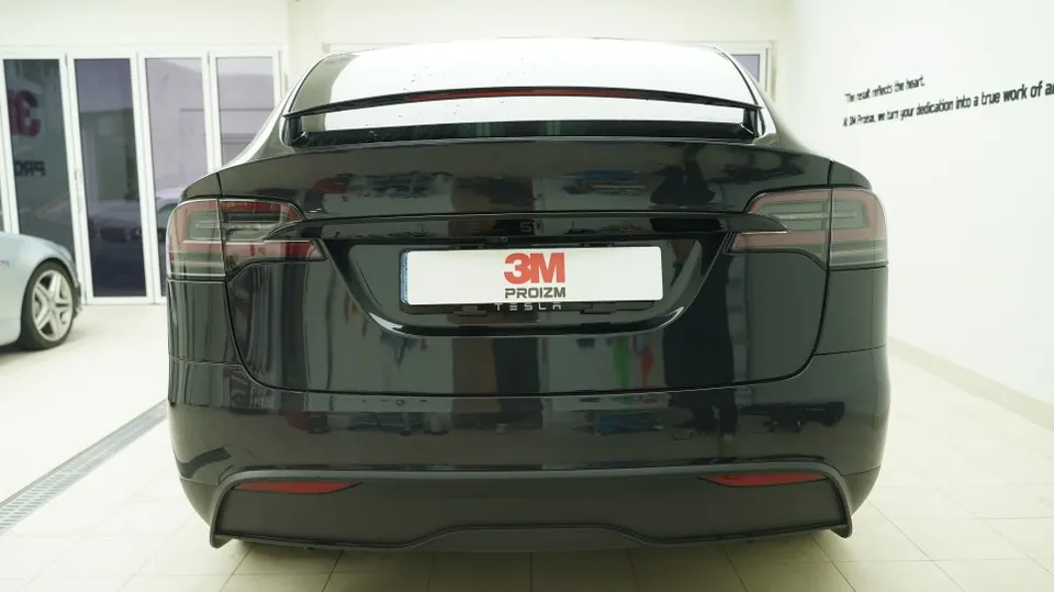 Tesla Model X ppf - Tesla Model X PPF Review — Perfect 3M PWF Color Solution photo 4