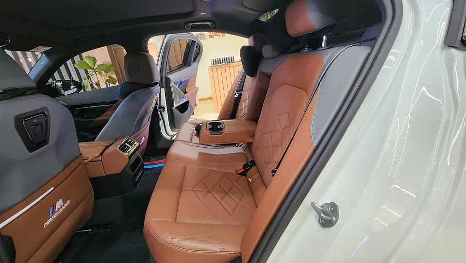 BMW i5 Seat Climate Upgrade Review: Cost & Results photo 2