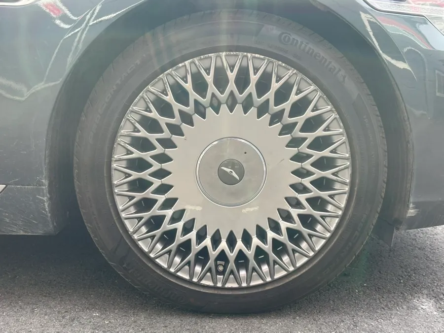Genesis G90 wheel repair - Genesis G90 Wheel Repair & Painting Review — Restored to Perfecti photo 6