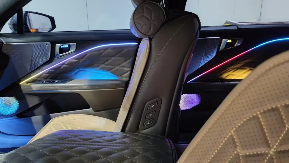Kia K8 カーフィルム施工事例｜断熱・スモーク効果 施工写真 1-2