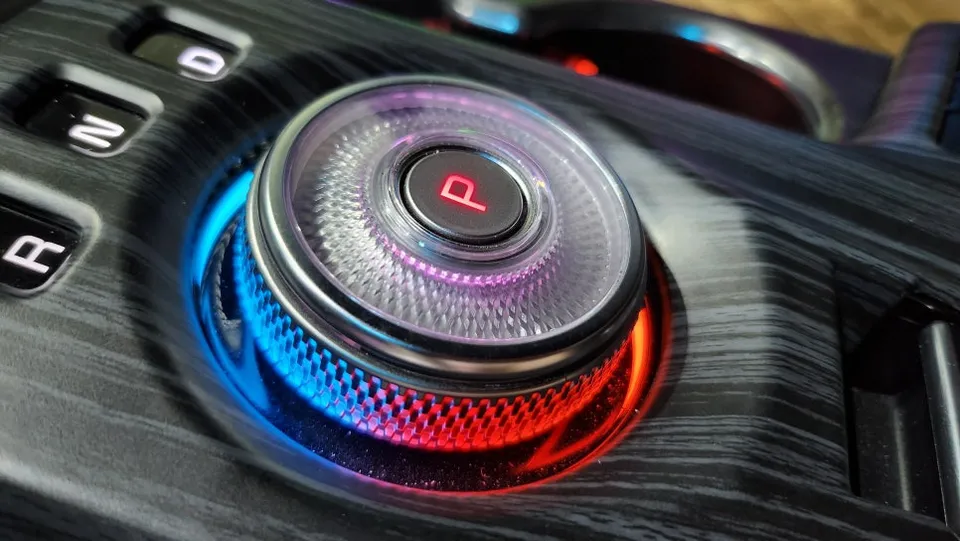 Kia K8 カーフィルム施工事例｜断熱・スモーク効果 施工写真 2-3