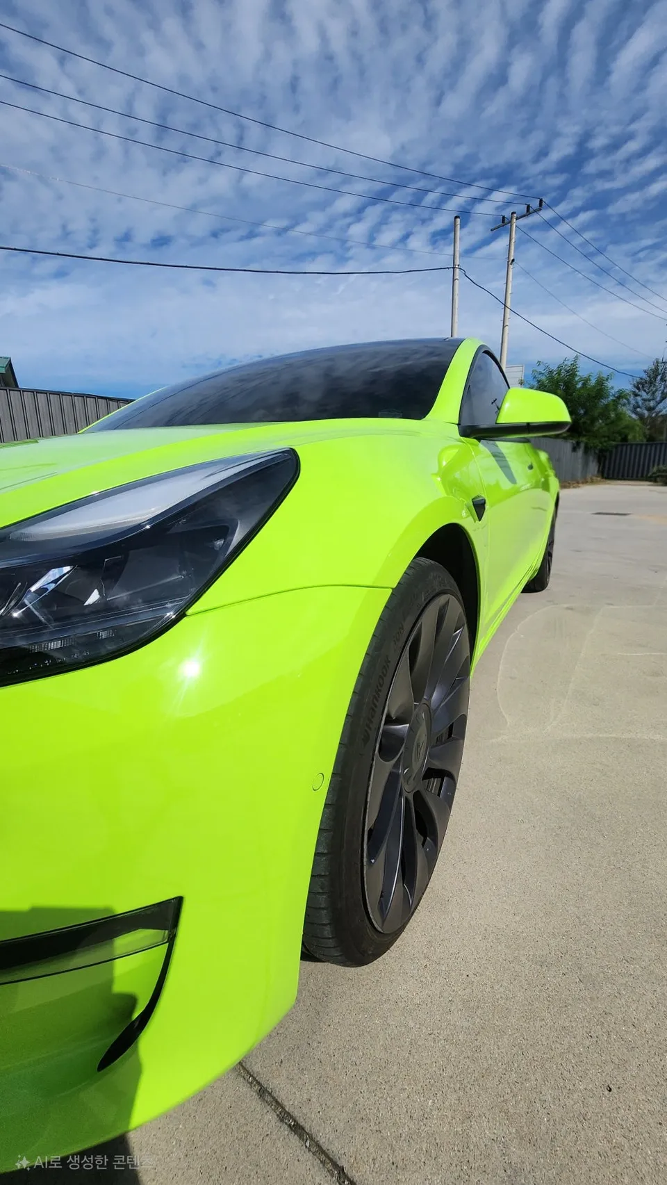 Tesla Model 3のカーラッピング事例|費用目安・仕上がり 施工写真 3-2
