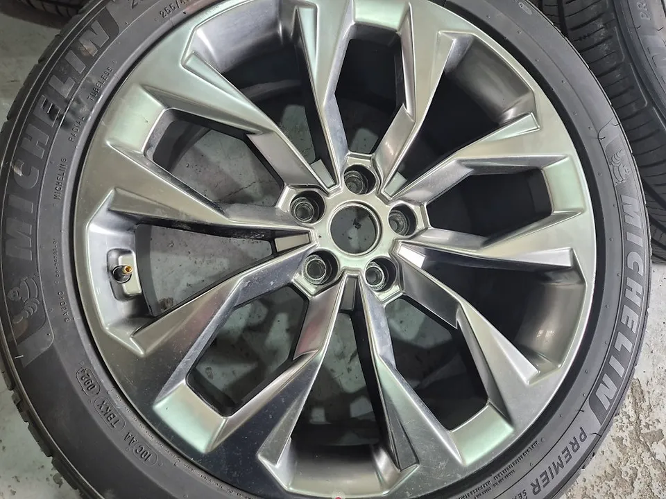 Kia Sorento Wheel Repair & Painting Review photo 4