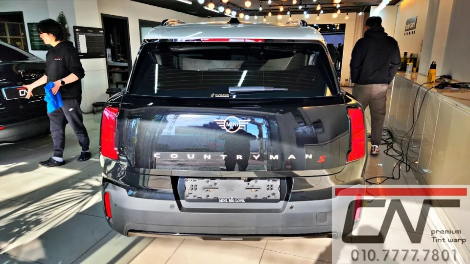 MINI Countryman F60のカーフィルム施工事例｜費用目安・仕上がり 施工写真 3-2