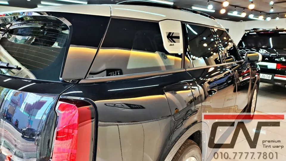 MINI Countryman F60のカーフィルム施工事例｜費用目安・仕上がり 施工写真 2-3