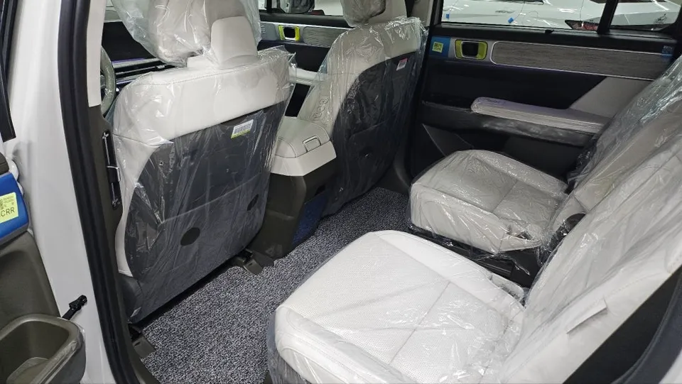 BMW X5のPPF施工事例｜費用目安と仕上がり 施工写真 1-3