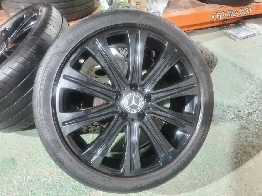 Mercedes-Benz E-Class W213 wheel repair installation result