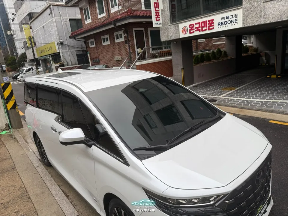 トヨタ アルファードのカーラッピング事例|費用目安・仕上がり 施工写真 2-1