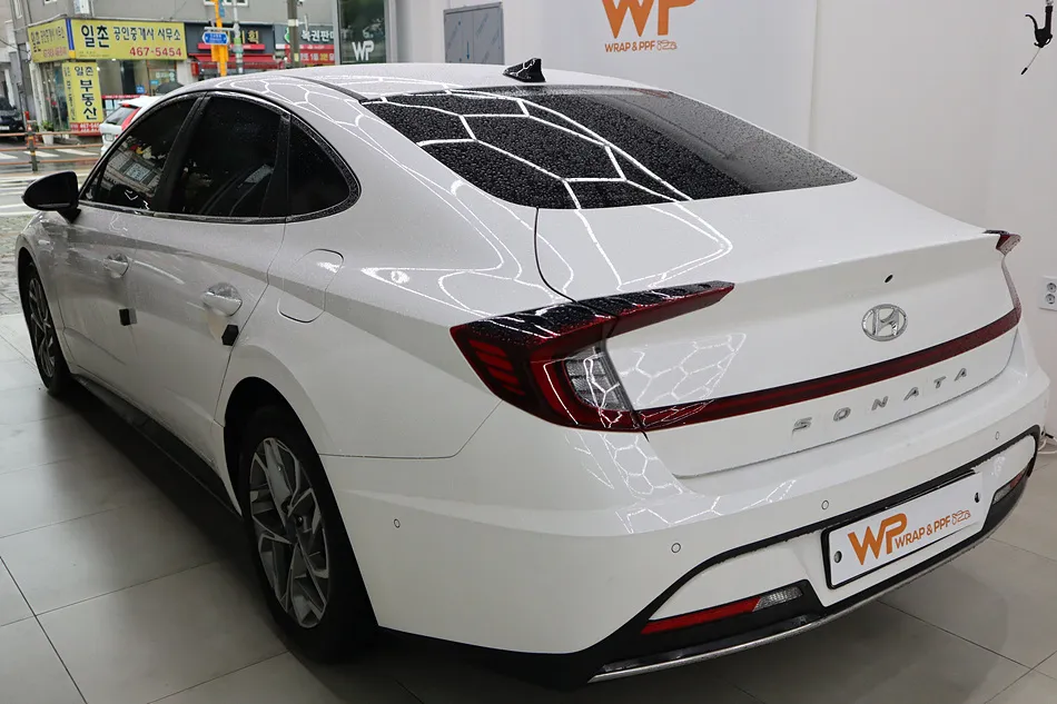 Hyundai Sonataのガラスコーティング事例|費用目安・仕上がり 施工写真 3-1