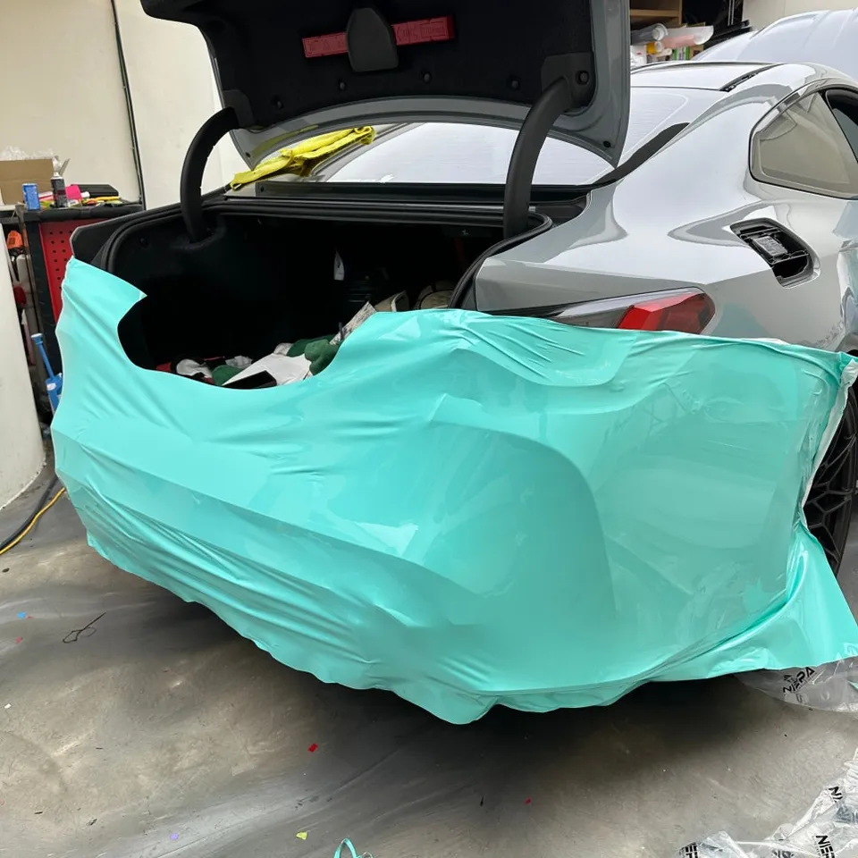 BMW M4のカーラッピング事例 施工写真 4-1
