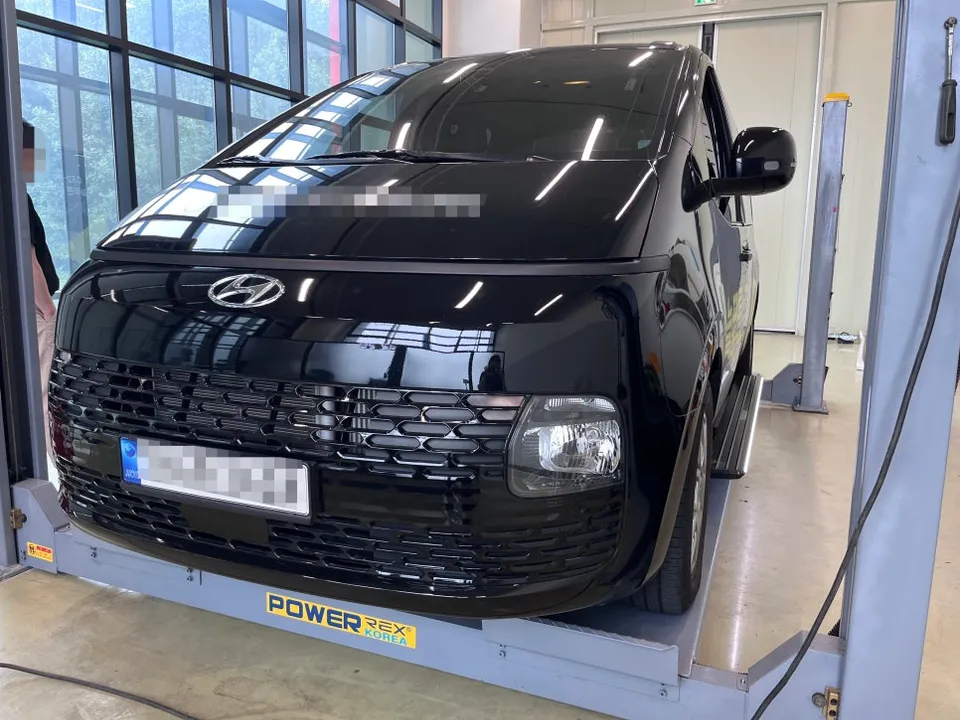 BMW X5 soundproofing - BMW X5 Soundproofing & Undercoating Review — Enhanced Cabin Quiet photo 4