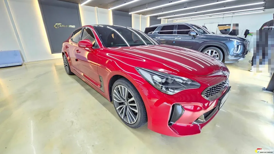 Hyundai Stinger Ambient Lighting Review — Enhanced Interior Ambia photo 2