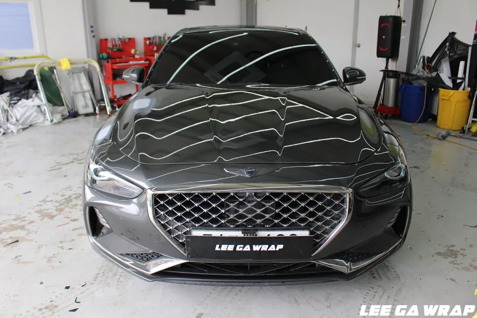 Genesis G70のカーラッピング事例｜ナ尔多グレー 施工写真 1-2