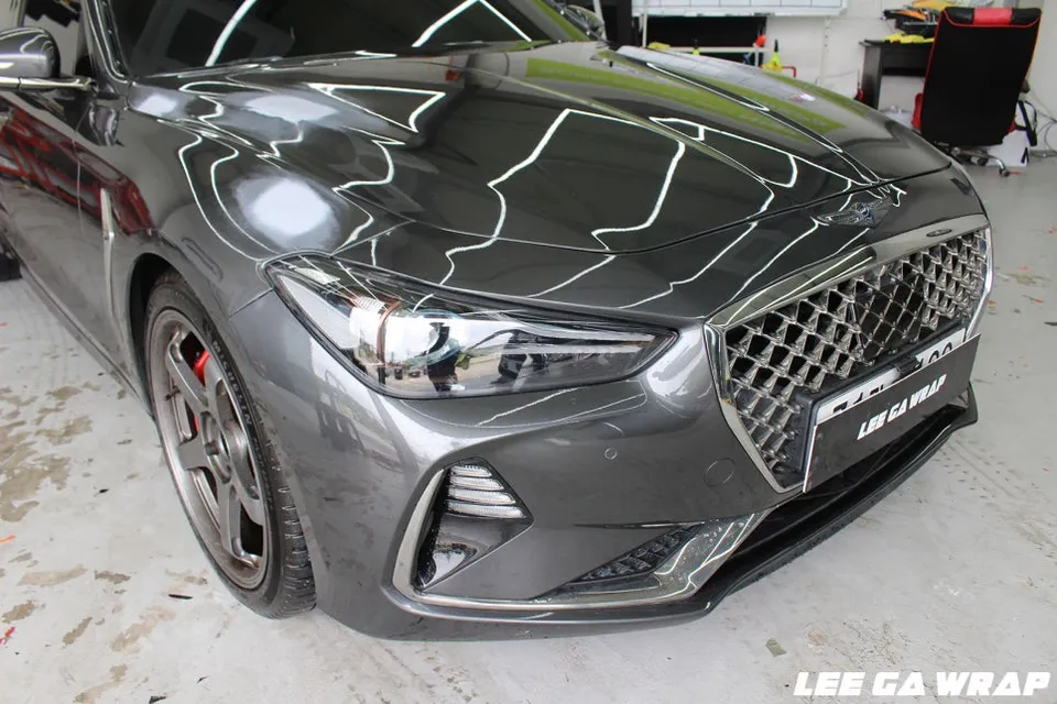 Genesis G70のカーラッピング事例｜ナ尔多グレー 施工写真 3-2