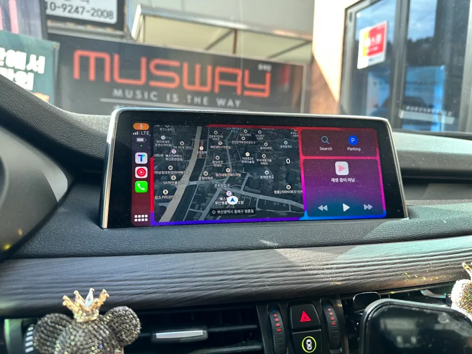 BMW X5のAndroid Auto・CarPlay取付事例 施工写真 4-1