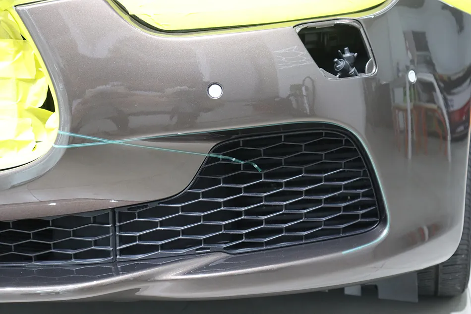 Maserati Ghibliのカーラッピング事例|費用目安・仕上がり 施工写真 2-1