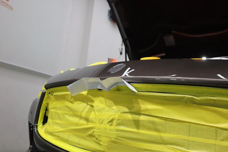 Maserati Ghibliのカーラッピング事例|費用目安・仕上がり 施工写真 1-2