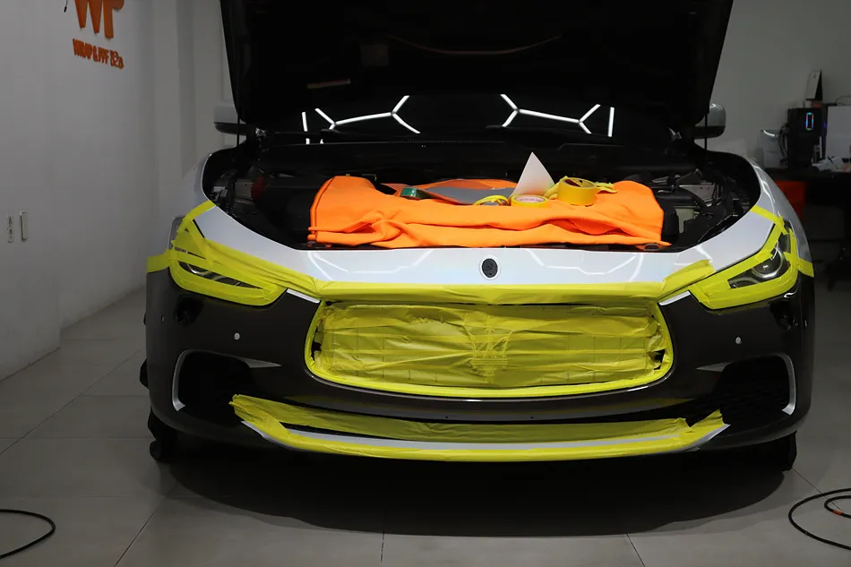 Maserati Ghibliのカーラッピング事例|費用目安・仕上がり 施工写真 2-3