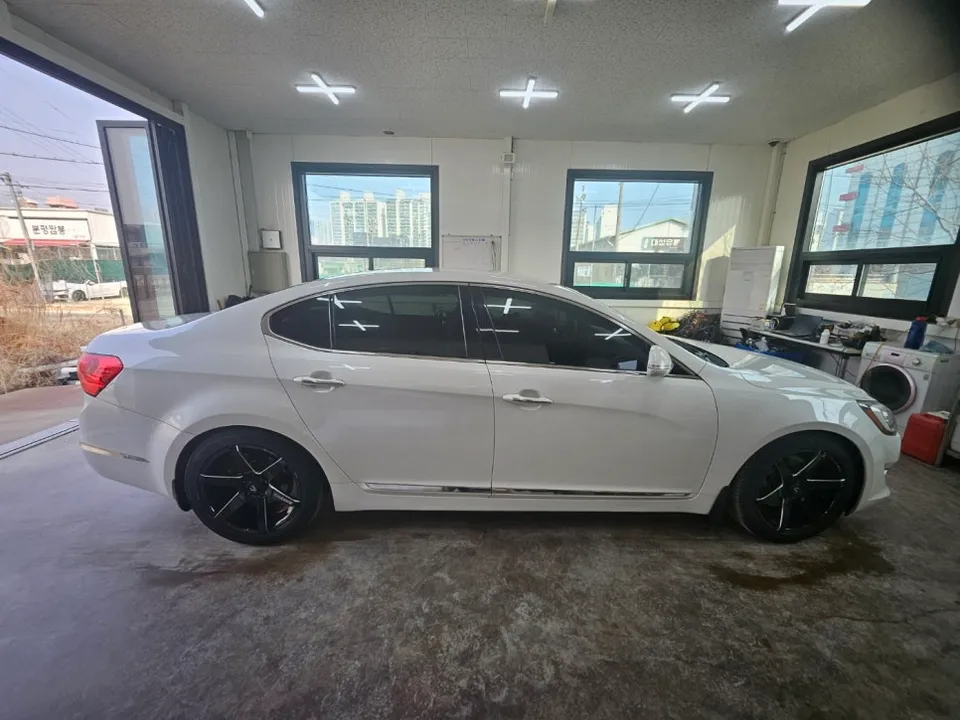 Kia K7のカーフィルム施工事例|断熱・UVカット効果 施工写真 1-2