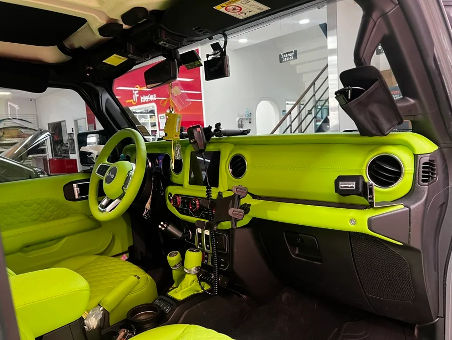 Jeep Wrangler ambient lighting - Jeep Wrangler Ambient Lighting Review — Enhanced Interior Mood photo 3